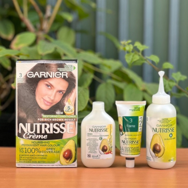 Thuốc nhuộm tóc Garnier Nutrisse màu nâu sẫm đen số 3