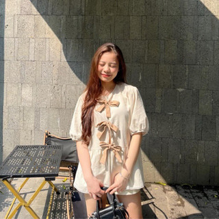 - Set áo khoác quần linen thắt nơ