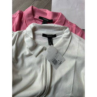 Áo thun polo croptop f21