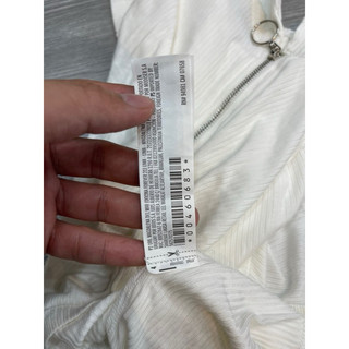 Áo thun polo croptop f21