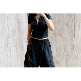 Áo thun polo croptop f21
