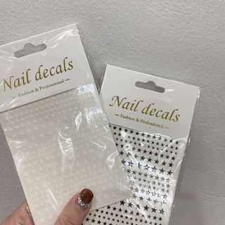 Sticker trang trí móng mã dh hình ngôi sao nhé ạ