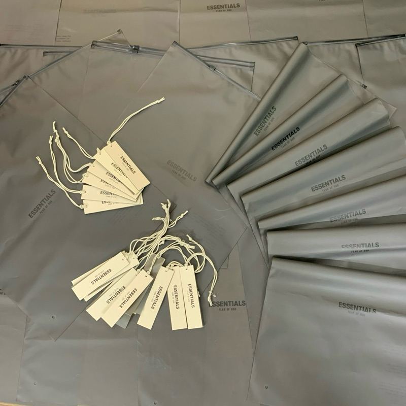 Combo bọc tag ESSENTIALS chính hãng