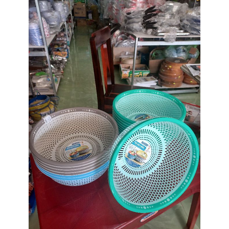 Rổ 2 màu ..3 tấc  shop chọn ngẫu nhiên.chọn màu nt shop