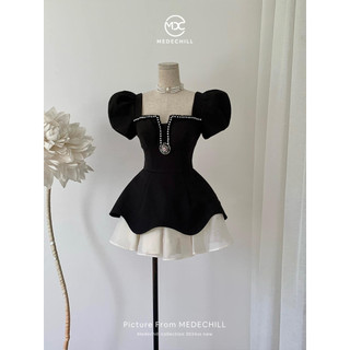 Đầm Tiểu Thư Thanh Lịch MEDECHILL Đầm Cổ Vuông Xếp Ly Tôn Dáng Thiết Kế Đính Đá Tạo Điểm Nhấn V957