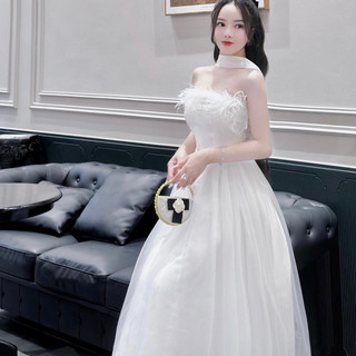 Váy prom buộc vai ren