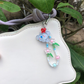 mini phonestrap Spring day 🌸🌿