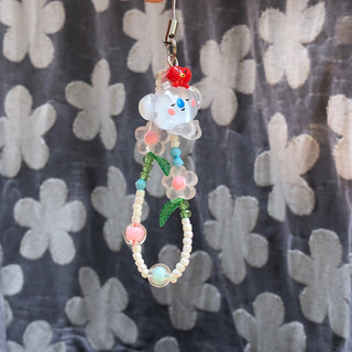 mini phonestrap Spring day 🌸🌿