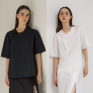 Áo trắng/ đen suông cổ cài nút viền ren SY STORE