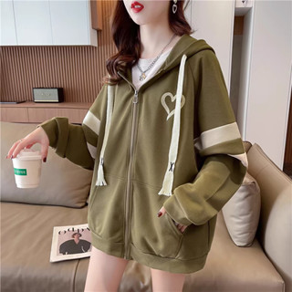 Áo khoác hoodie zip from rộng chất liệu nỉ bông họa tiết hình trái tim hót trend.