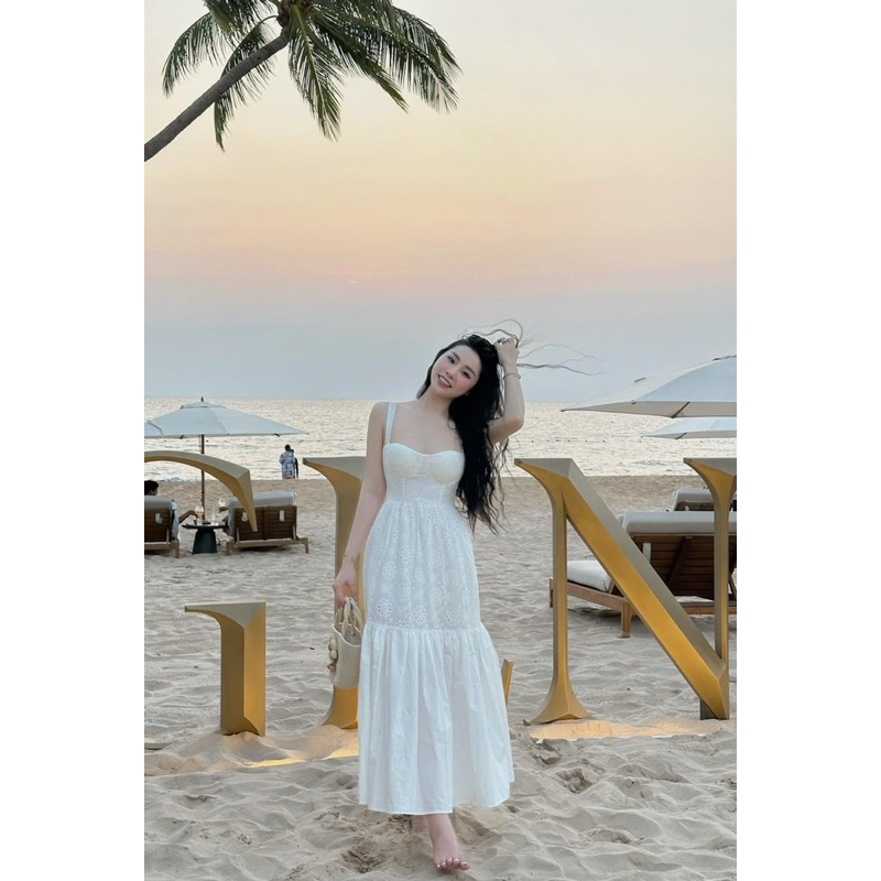Đầm maxi 2 dây ren trắng có cup ngực