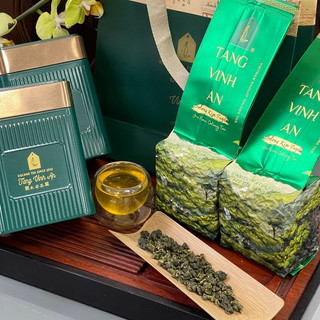 Hộp Quà Biếu Tặng Trà Ô long Kim Tuyên Đặc Biệt, 2 hộp quà thiếc nhập khẩu cùng giỏ quà (500Gr)- Trà Ô long Tằng Vĩnh An