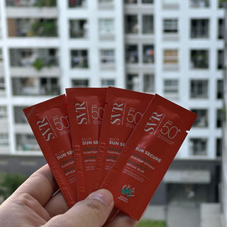 (Sample 2ml) Kem chống nắng SVR SUN SECURE Blur SPF50+ 2ml