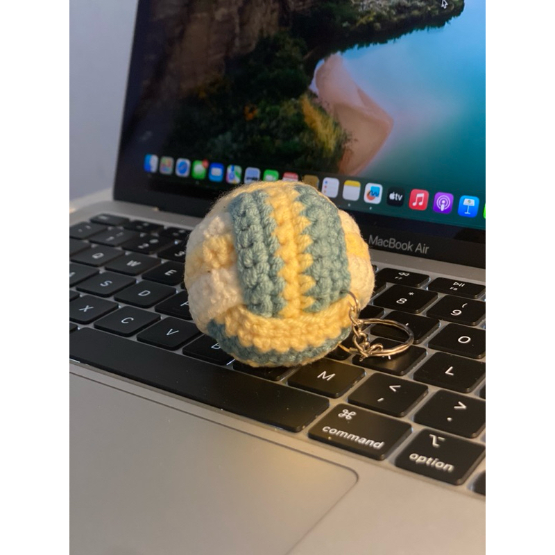 Móc khoá quả bóng chuyền bằng len handmade - Hiba Shop