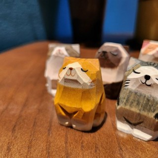 Móc khóa khắc gỗ thủ công handmade mèo siêu yêu