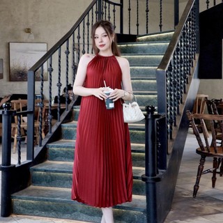 Đầm maxi cổ yếm lụa dập ly dáng dài sang trọng Callene