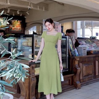 Đầm thiết kế cổ vuông tay con dáng dài xanh bơ thanh lịch Callene
