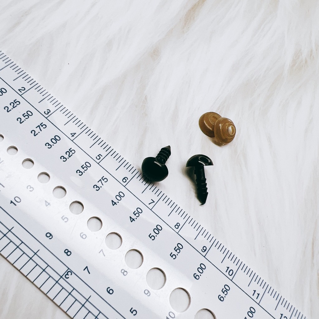 Mắt thú xoắn có chốt