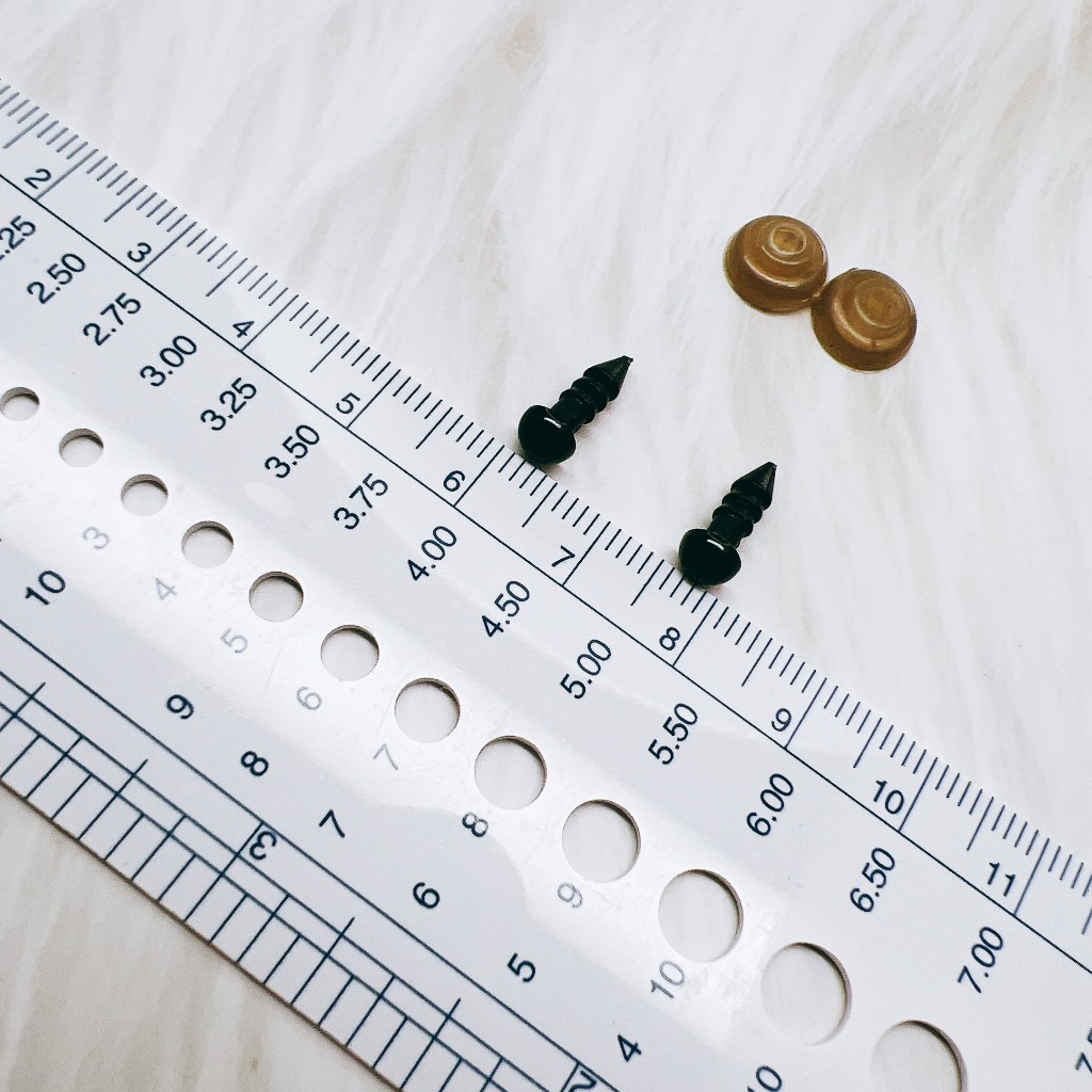 Mắt thú xoắn có chốt
