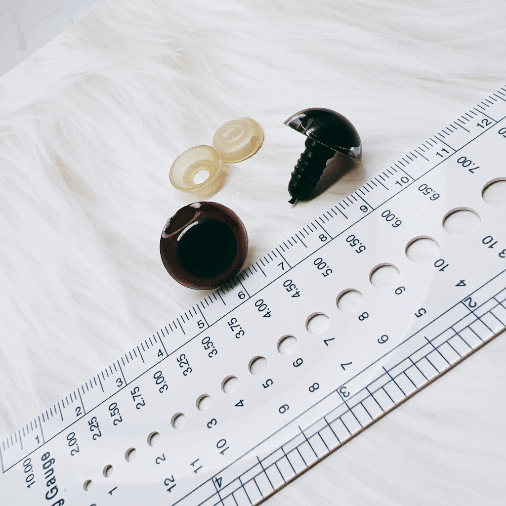 Mắt thú xoắn có chốt