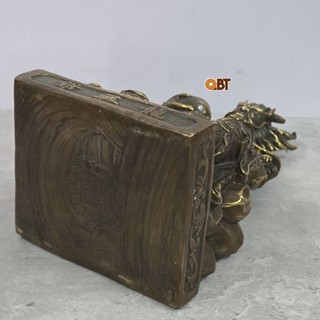 Tượng Long Vương bằng đồng