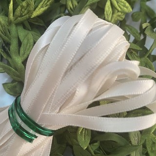 Ruy băng lụa 1 mặt  ,size 5MM và 7MM.(dây 10 mét )