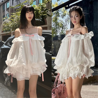  Đầm Trắng Trễ Vai Đính Nơ Hồng MELLYSTORE Váy Tiểu Thư Dài Tay Chất Voan In Nổi 3 Màu Cao Cấp Đẹp Quyến Rũ Sang Trọng 01 