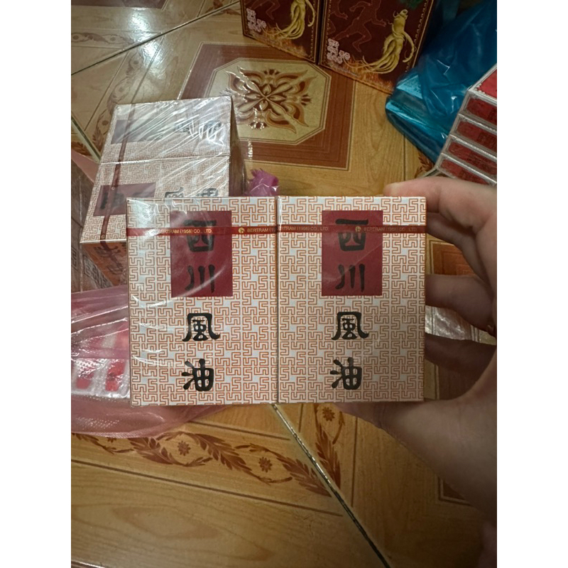 dầu gió thái lan nước trắng