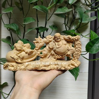 tượng phật di lặc để ô tô gỗ xá xị