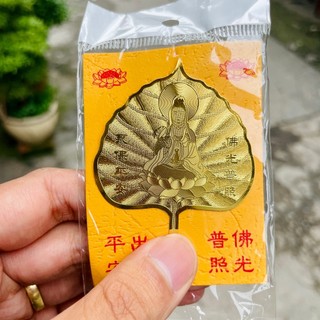Lá bồ đề quan âm may mắn tài lộc bình an màu vàng, bằng kim loại