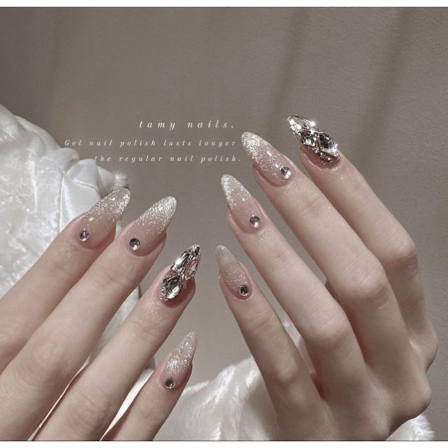 Nail Thiết kế Sang Chảnh Mã  L022