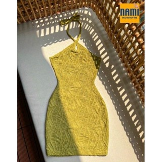 Đầm ôm body cổ yếm hở lưng