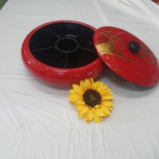 Hộp đựng bánh mứt 6 ngăn sơn mài Thanh Bình Lê hàng xuất khẩu đẹp, sang trọng size 30 cm