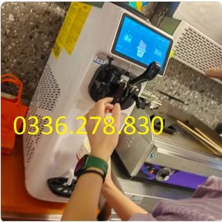 Máy làm kem tươi 1 vòi. Thương hiệu Gaushen. Công suất 1200W. Năng suất 18 lít/h. Bảo hành 12 tháng