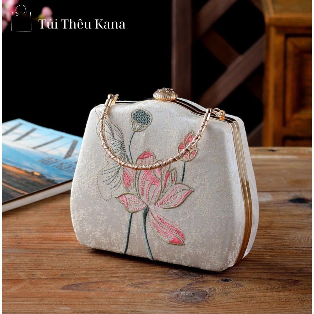 Túi áo dài - túi dự tiệc thêu hoa sen độc đáo