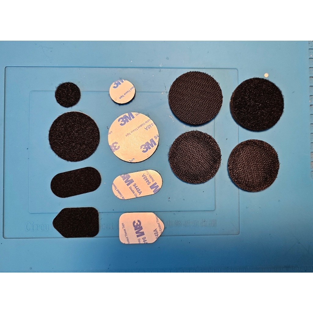 Miếng dán velcro dán loa, micro, cục tâng Cardo
