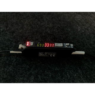 Cảm biến sợi quang -- Keyence FS-V33 --