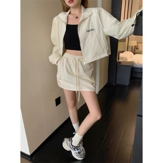 ÁO KHOÁC GIÓ CROPTOP FORM RỘNG CÁ TÍNH