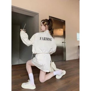 ÁO KHOÁC GIÓ CROPTOP FORM RỘNG CÁ TÍNH