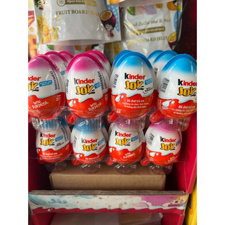 Kẹo trứng socola Kinder Joy bất ngờ với đồ chơi cho bé trên3 tuổi 20g. Date tháng 12/7/2024