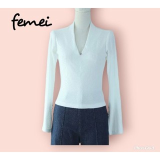 femei - Áo thun gân cổ V tay dài màu trắng