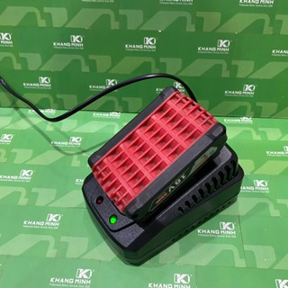 Sạc pin Bosch 14.4V - 18V Li-ion mới 100%, sử dụng điện 220VAC.