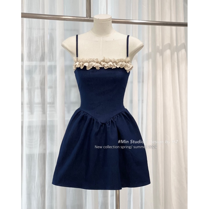 Váy bò 2s phối ren ngực