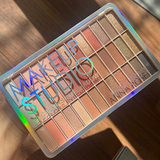 Bảng phấn mắt 39 ô Makeup Studio Anna Rose