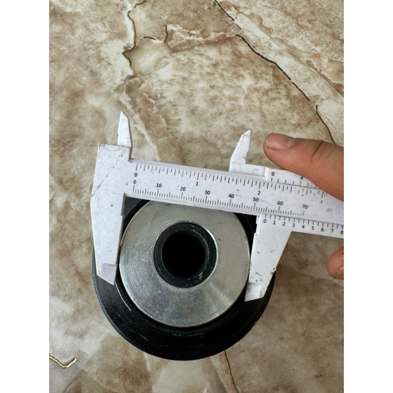 chân cabin howo a7 chân trong lắp cho xe ô tô kích thước trên video