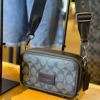 Túi nam Coach Wyatt Crossbody mẫu đeo chéo nam nhỏ gọn