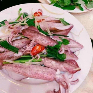 Mực ghim phan thiết a9/12 khay 1kg loại ngon