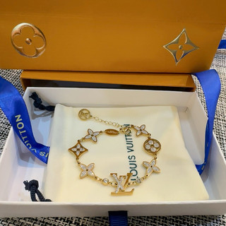 lắc tay titan cao cấp LV Full box