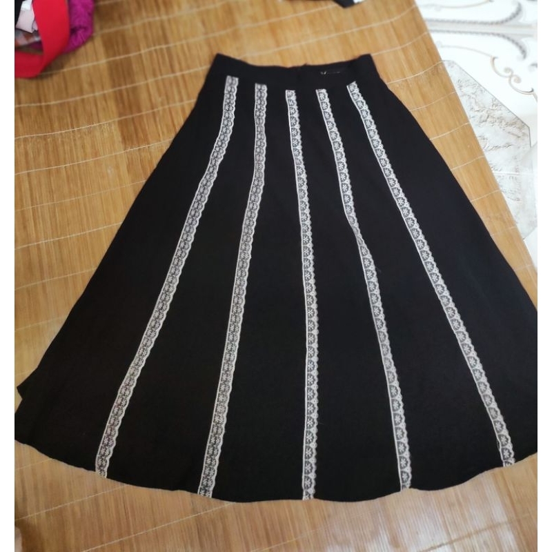 thanh lý pass chân váy phối ren HH luxury size S