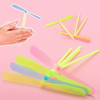 Chong chóng tre nhựa xoay tay - đồ chơi chong chóng chuồn chuồn tuổi thơ cho bé